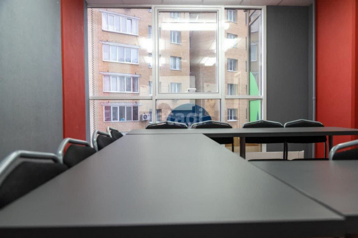 Офис Мельникайте 125б