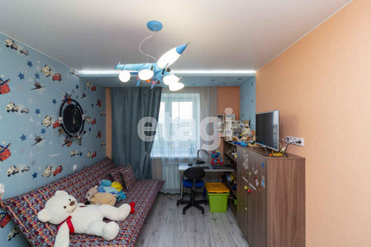 5-комн квартира Самарцева, 32
