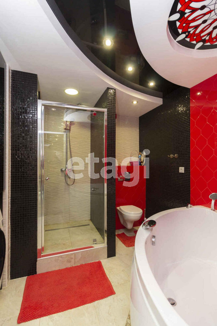 5-комн квартира Самарцева, 32
