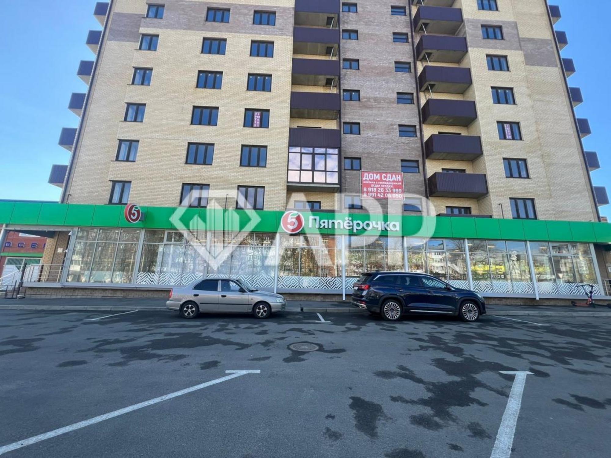 Сдать торговое помещение за 120 000 рублей на ул Новороссийская, 147