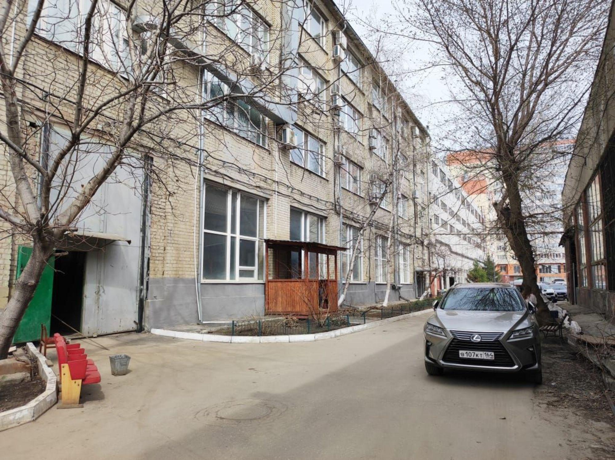 Сдать складское помещение за 307 200 рублей на ул Университетская, 36