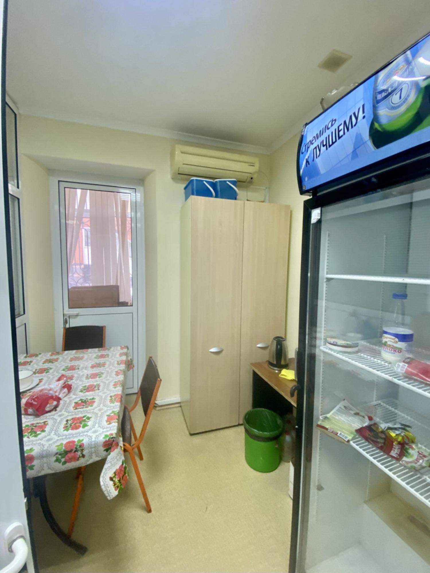 Сдать офис, помещение под офис за 27 400 рублей на ул Алексея Толстого, 100