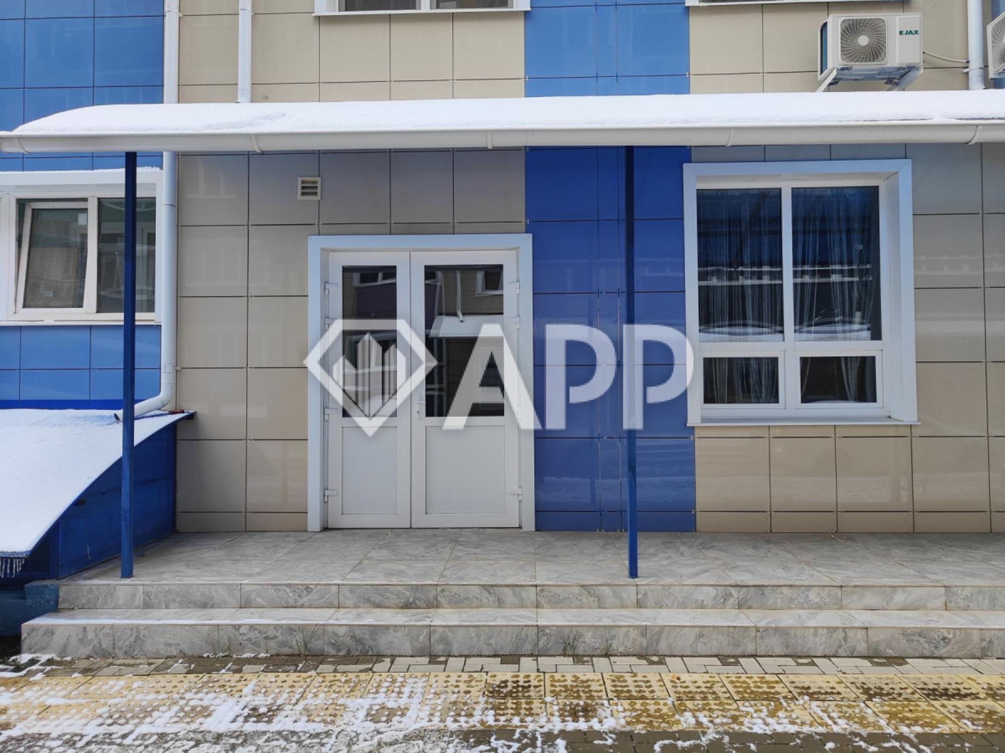 Купить торговое помещение за 6 480 000 рублей на ул им. краеведа Соловьёва В.А., 6