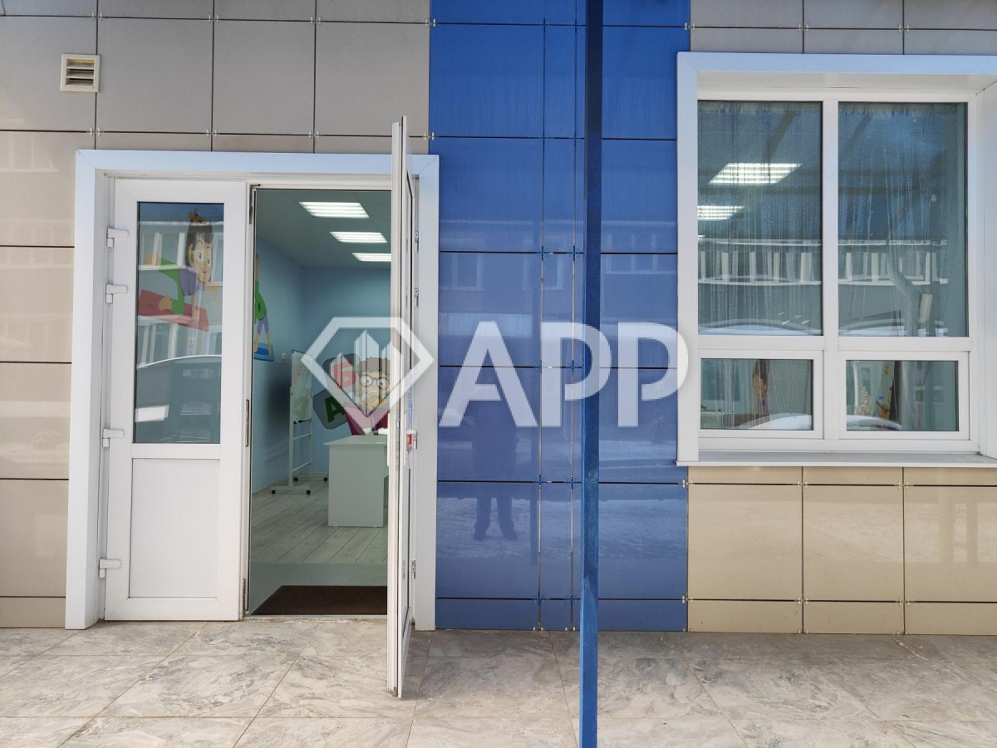 Купить торговое помещение за 6 480 000 рублей на ул им. краеведа Соловьёва В.А., 6