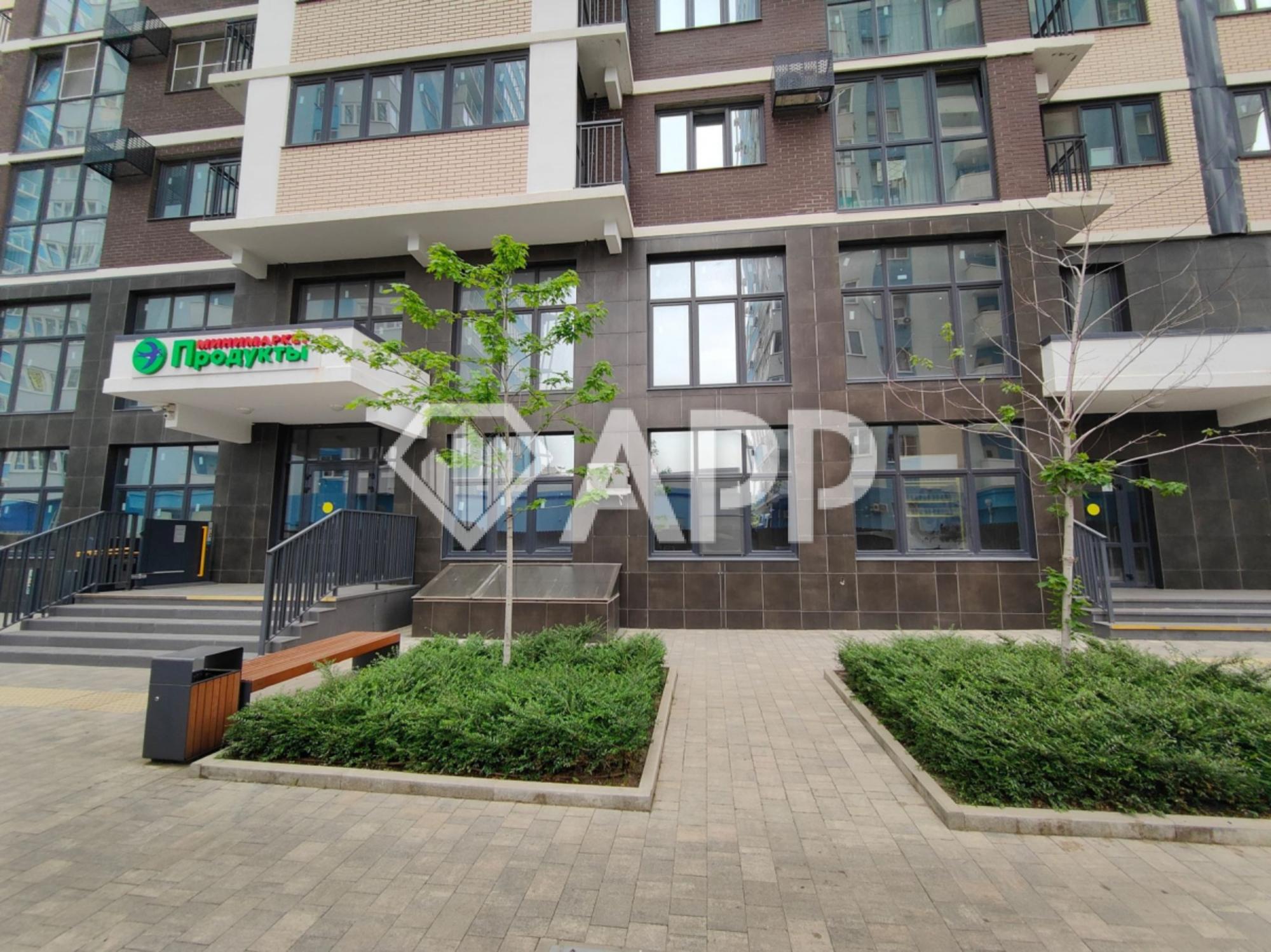 Купить торговое помещение за 9 013 630 рублей на ул Автолюбителей, 1Г