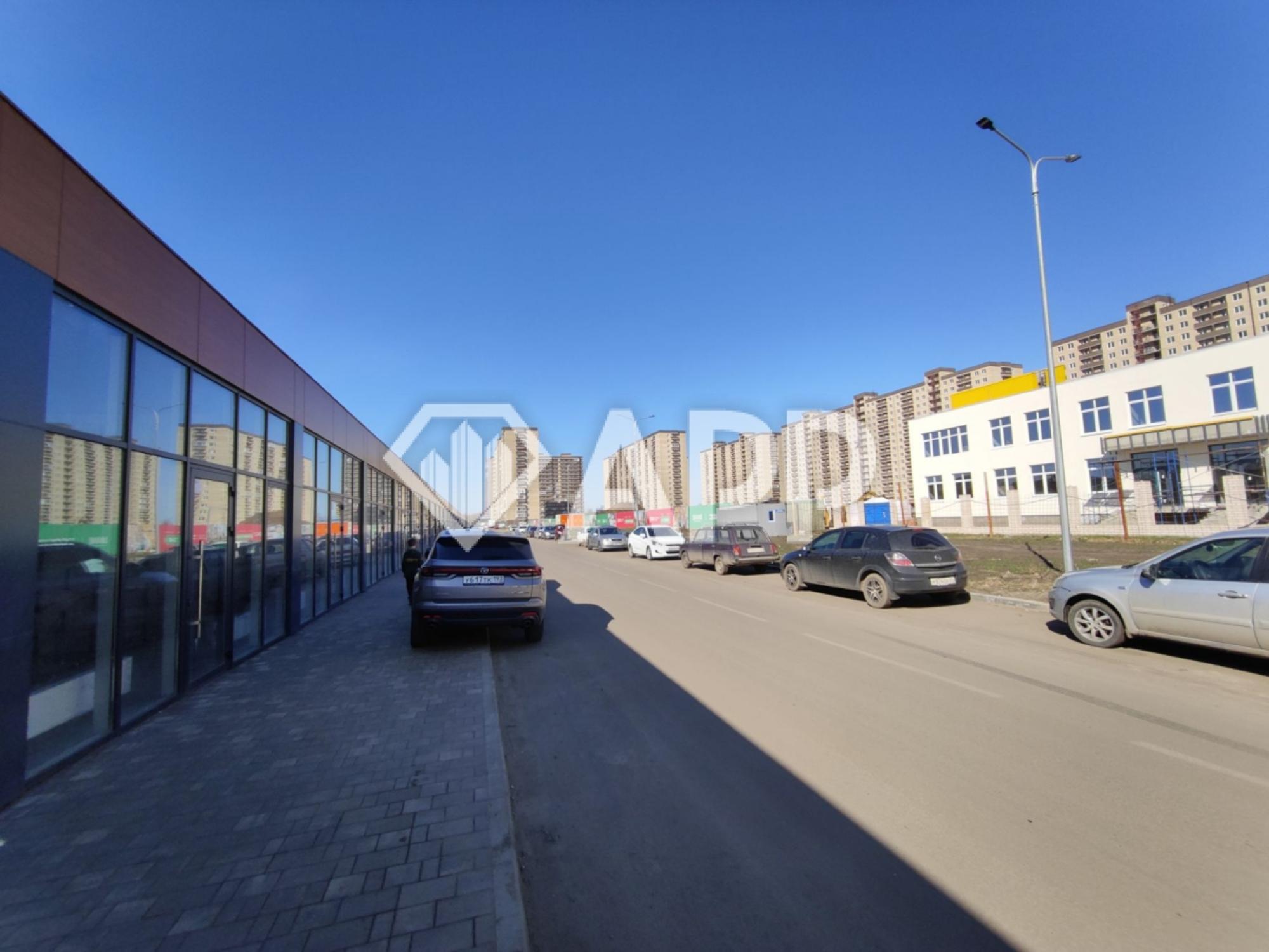 Купить торговое помещение за 7 500 000 рублей на ул им. лётчика Позднякова, 2