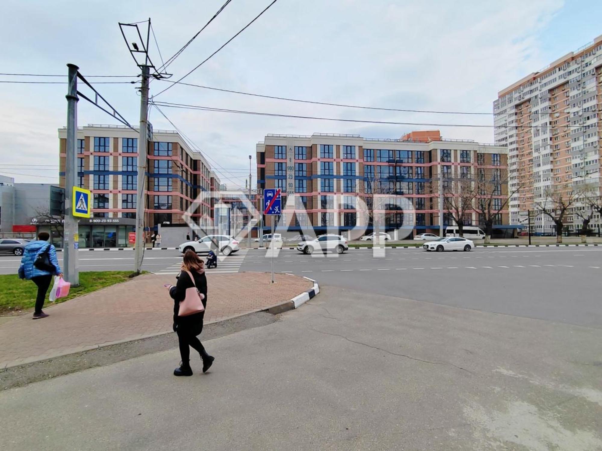Купить торговое помещение за 27 840 000 рублей на пр-кт Ленина, 50