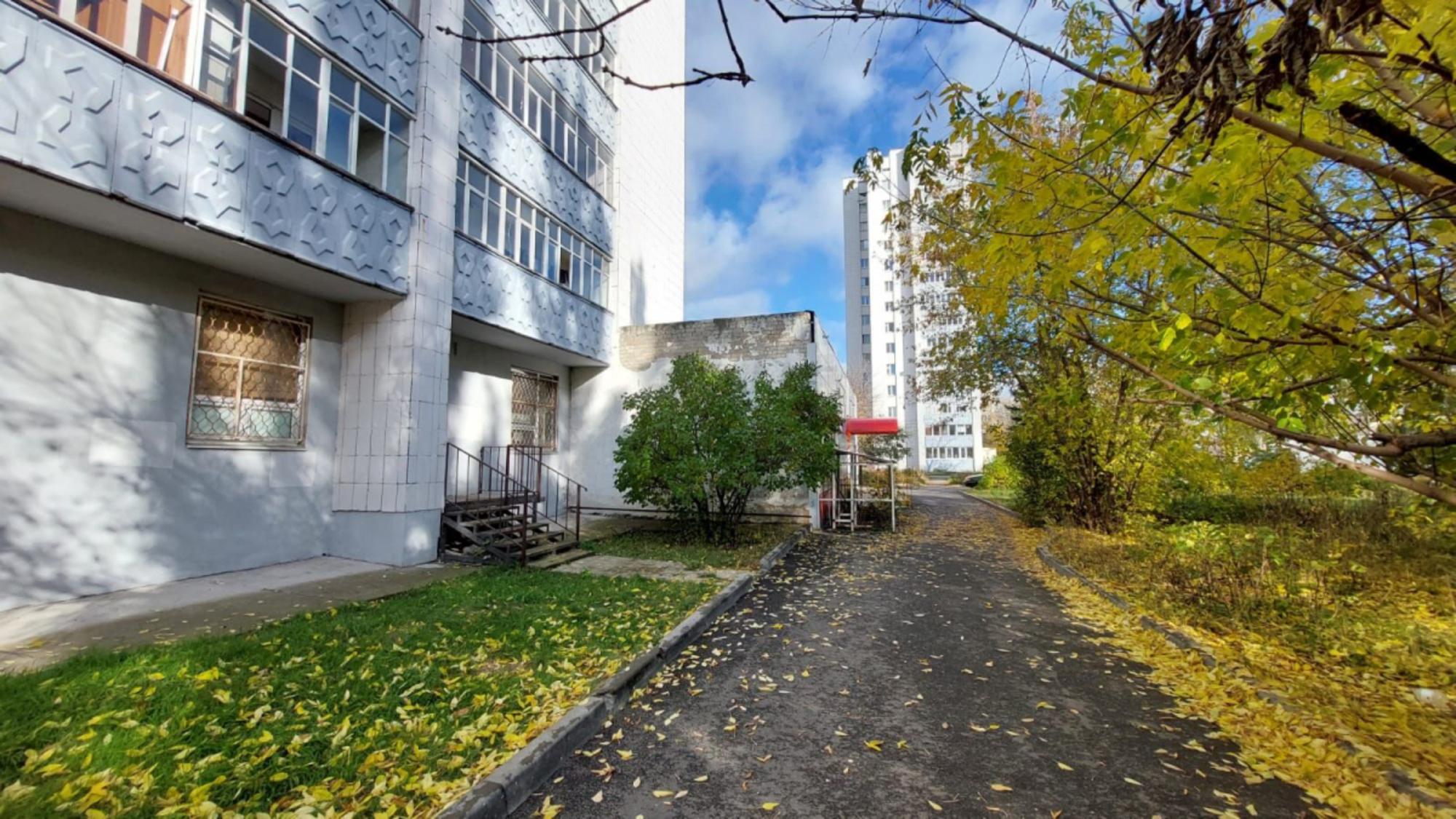 Купить торговое помещение за 20 000 000 рублей на ул Революционная, 39