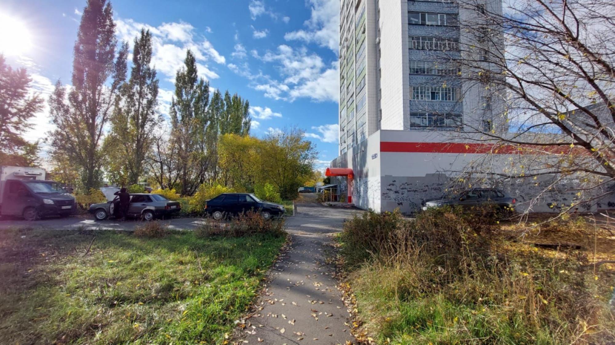 Купить торговое помещение за 20 000 000 рублей на ул Революционная, 39