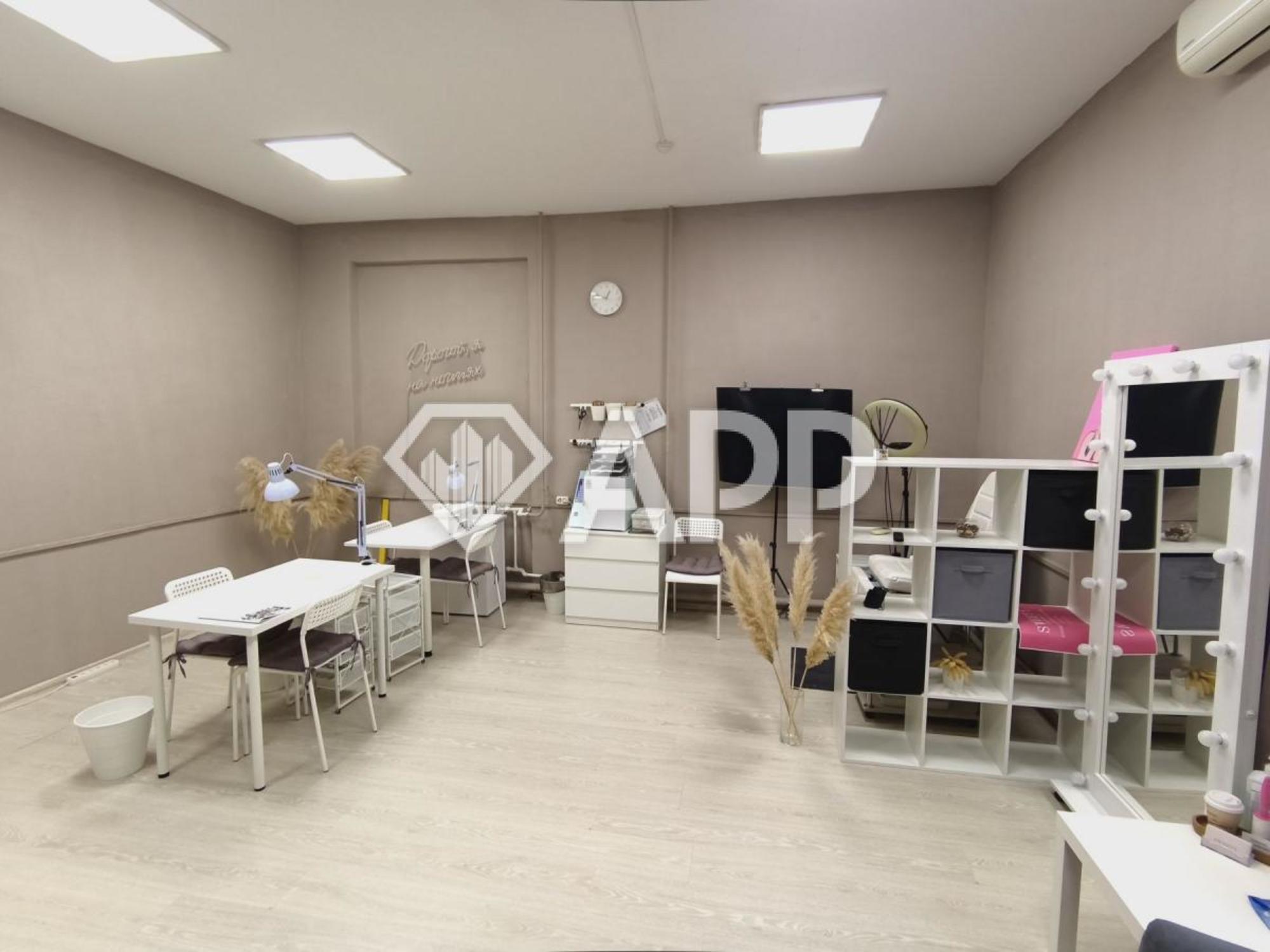 Сдать офис, помещение под офис за 33 990 рублей на ул Карла Маркса, 6