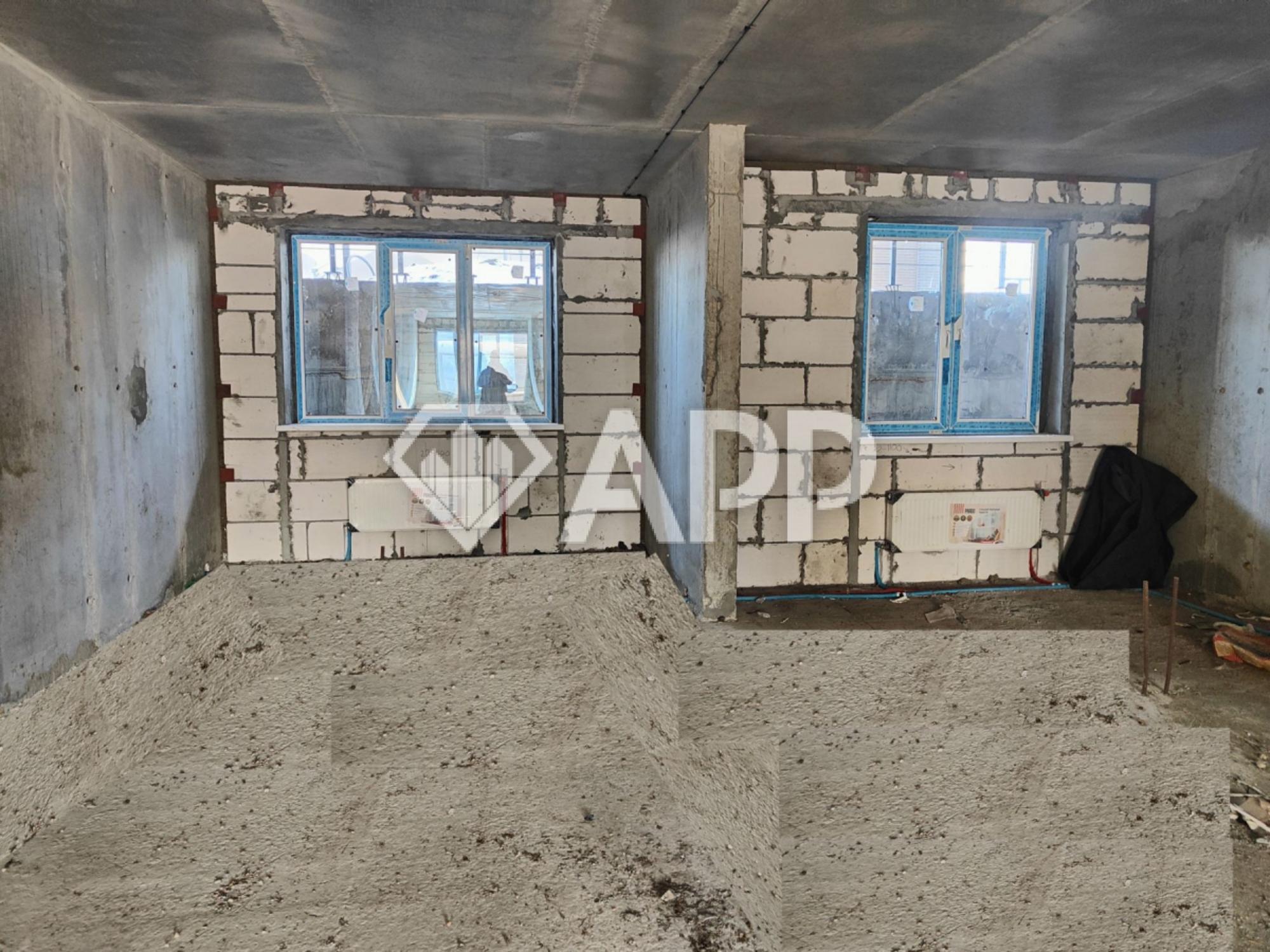 Купить торговое помещение за 15 000 000 рублей на ул Константиновская, 5