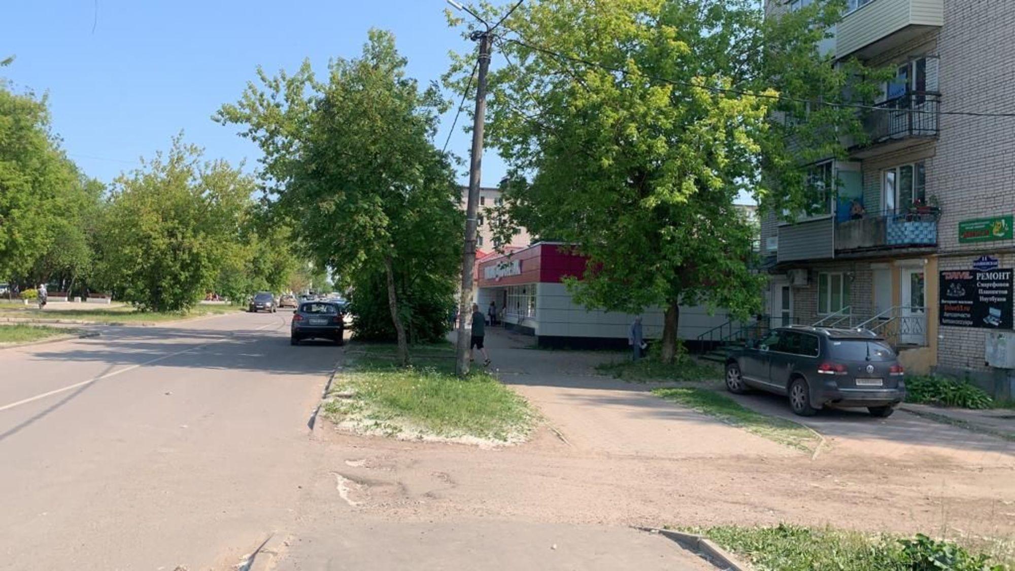 Сдать торговое помещение за 35 000 рублей на ул Парайненская, 11