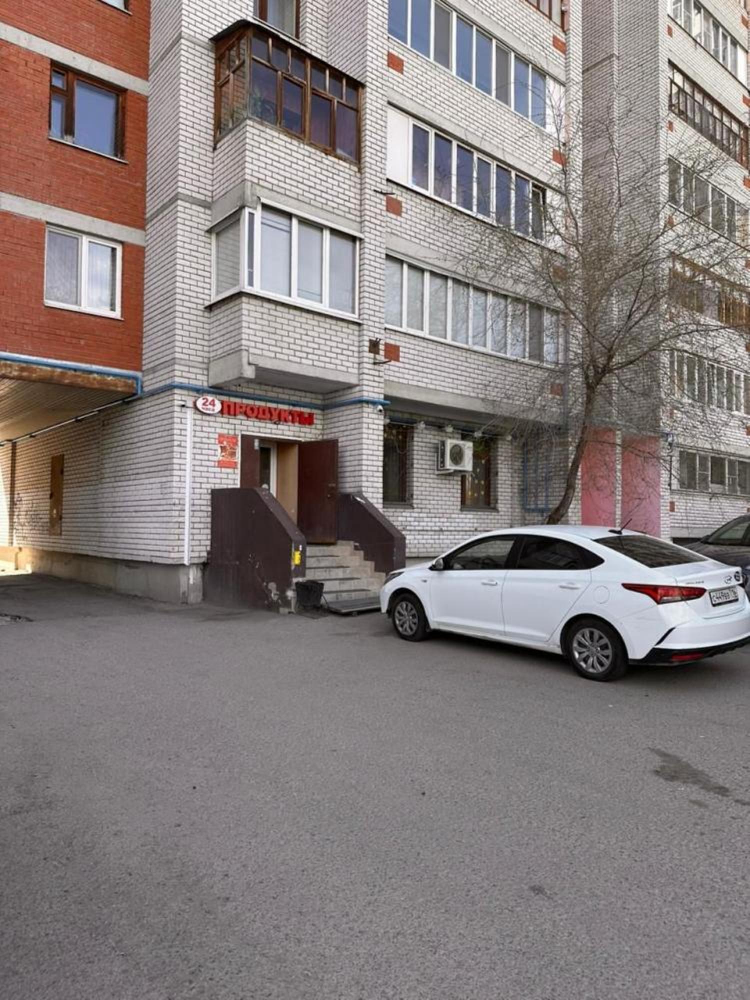 Сдать торговое помещение за 130 000 рублей на ул Гаврилова, 56