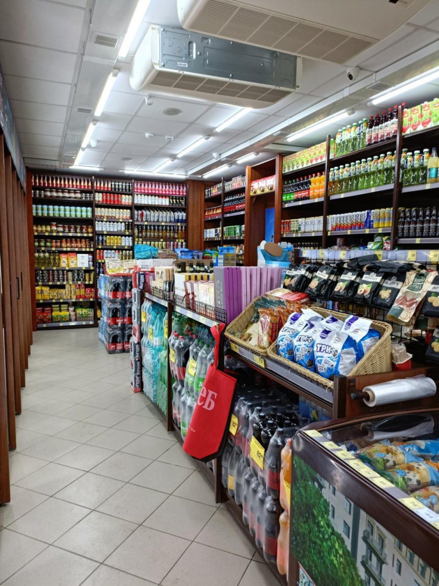 Купить помещение свободного назначения за 14 000 000 рублей на ул Волочаевская, 8