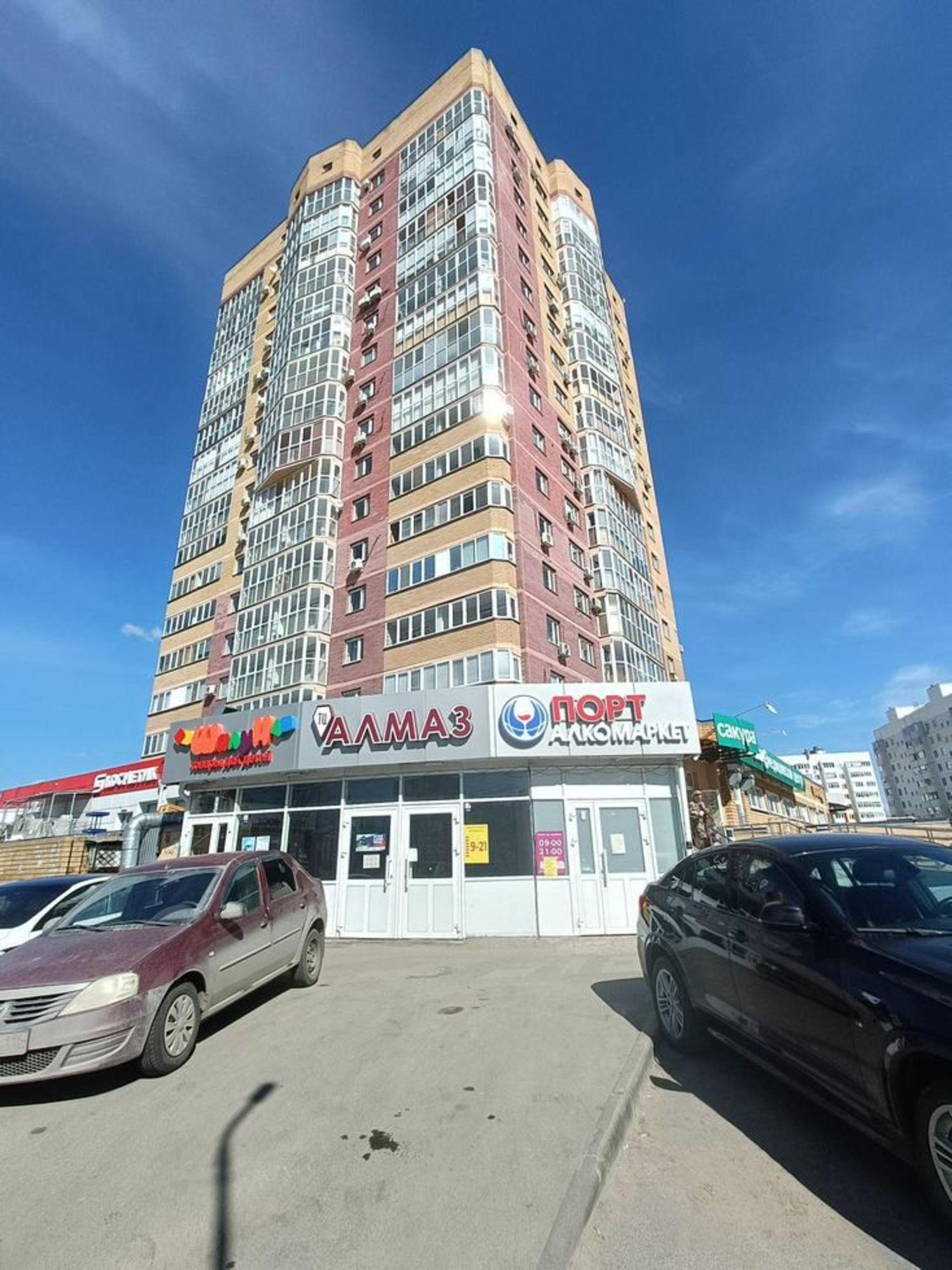 Купить торговое помещение за 213 440 000 рублей на ул Академика Глушко, 22Г