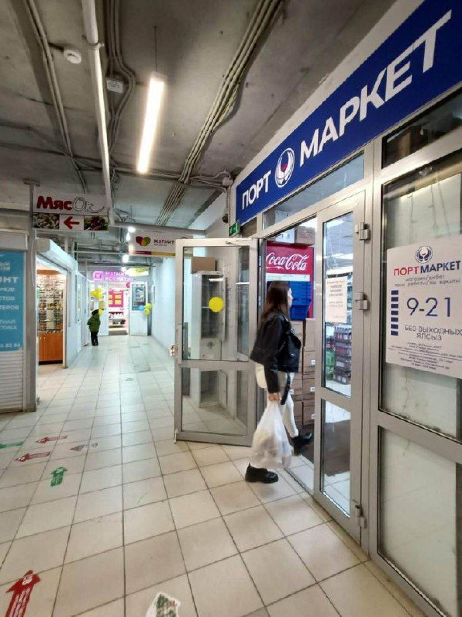 Купить торговое помещение за 213 440 000 рублей на ул Академика Глушко, 22Г