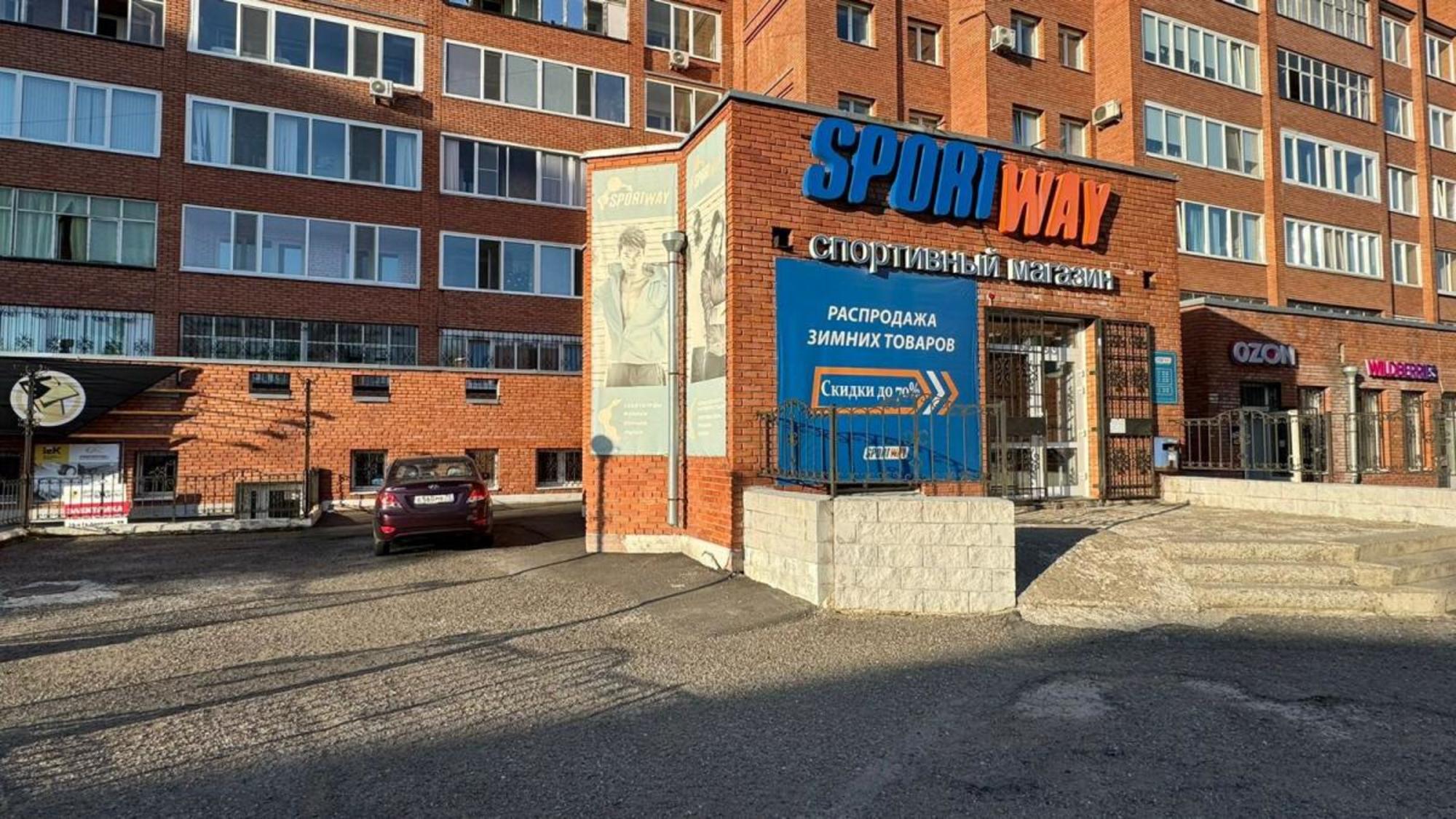 Купить торговое помещение за 37 560 000 рублей на Томская обл., г.Томск,  79-й Гвардейской Дивизии 9В