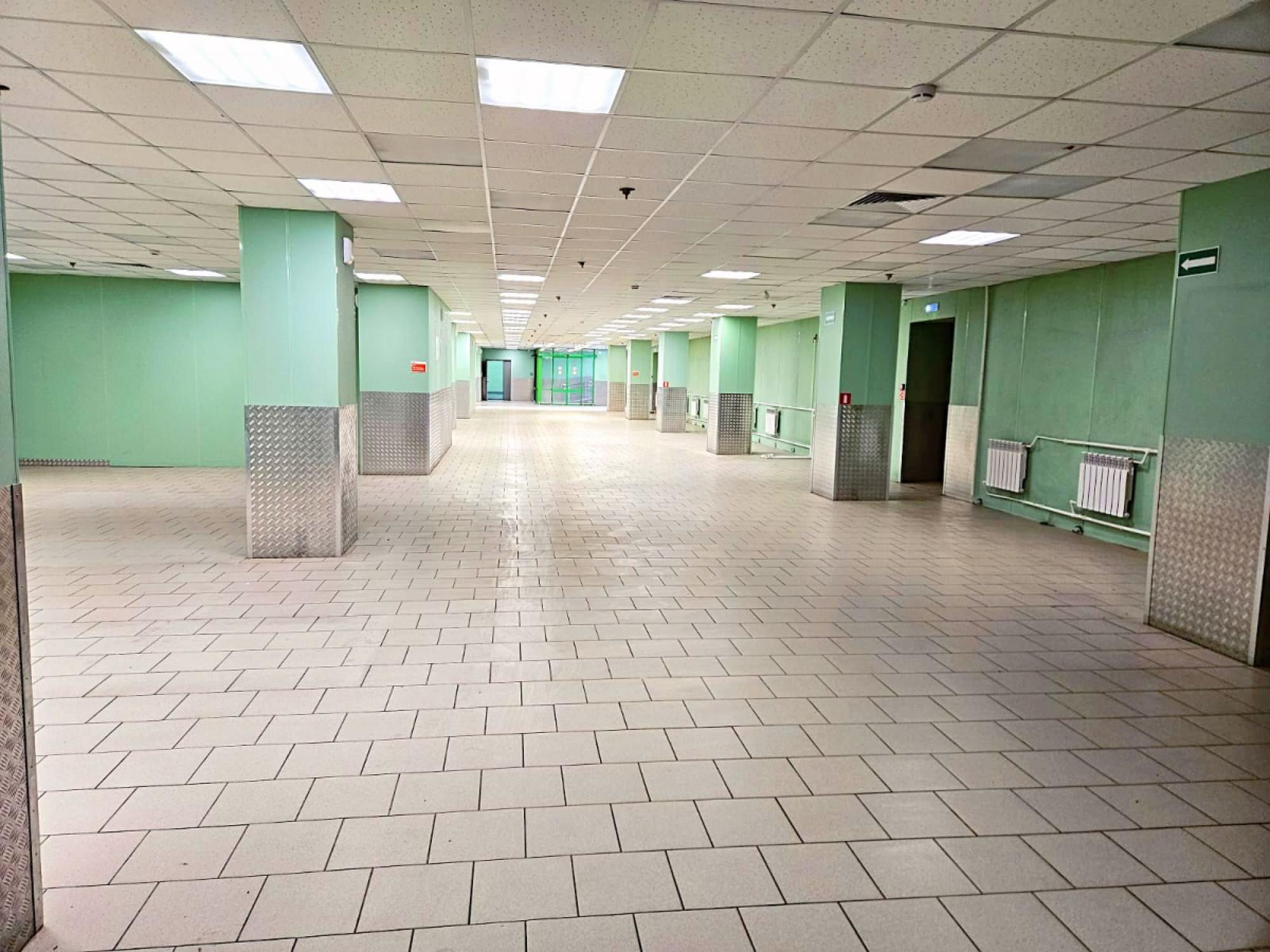 Купить торговое помещение за 23 000 000 рублей на Алтайский край, г.Камень-на-Оби,  Каменская 122