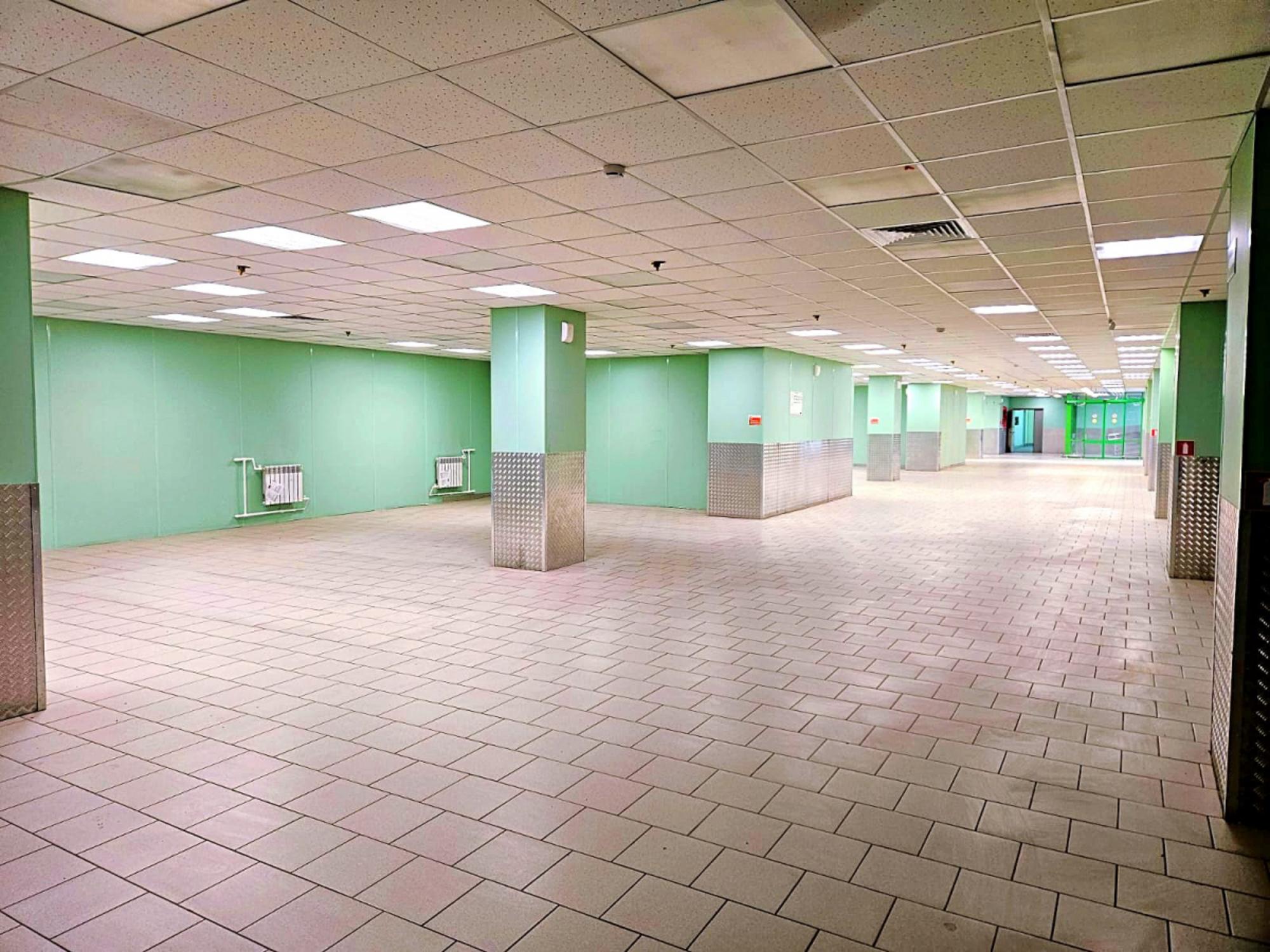Купить торговое помещение за 23 000 000 рублей на Алтайский край, г.Камень-на-Оби,  Каменская 122