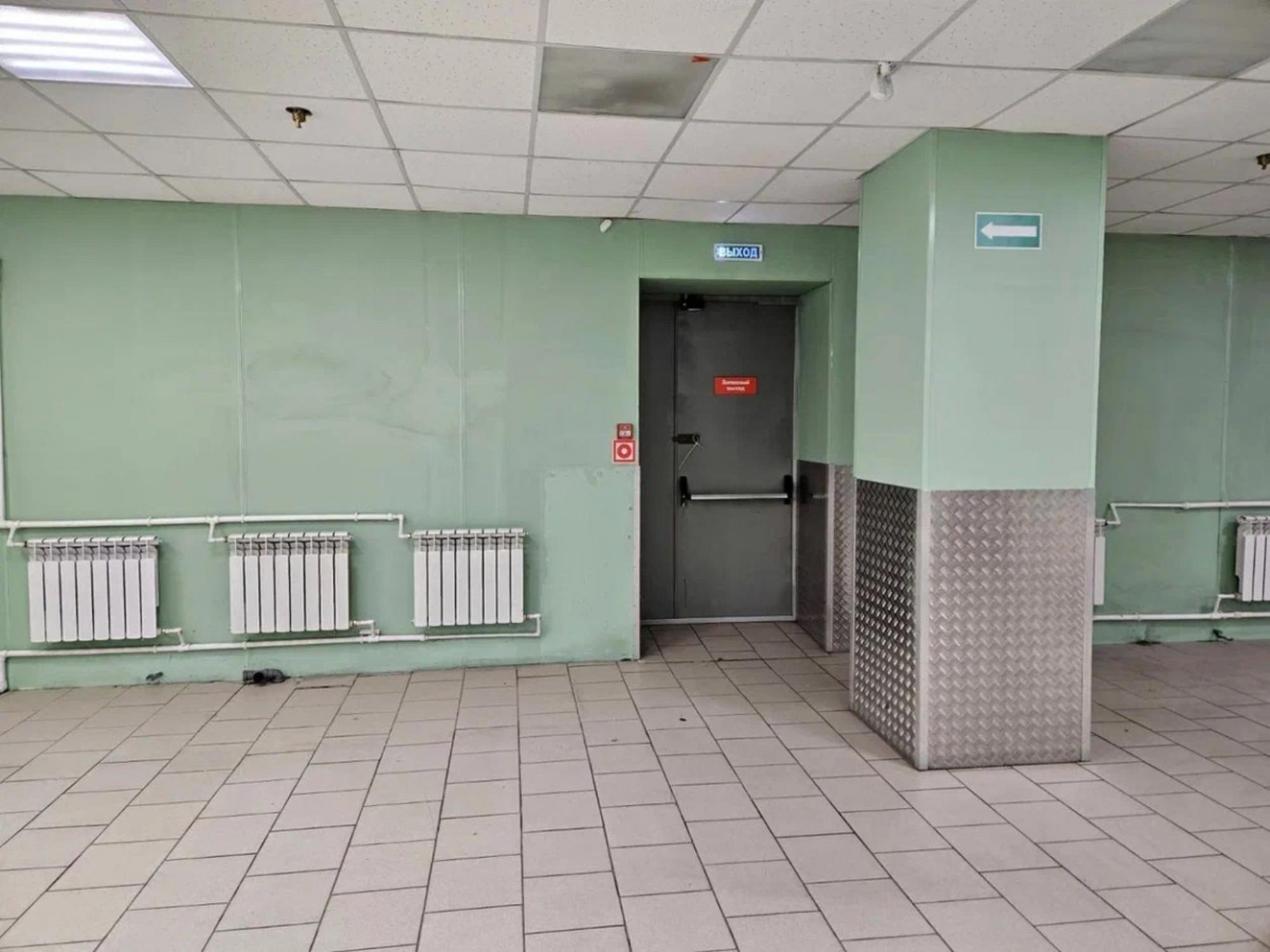 Купить торговое помещение за 23 000 000 рублей на Алтайский край, г.Камень-на-Оби,  Каменская 122