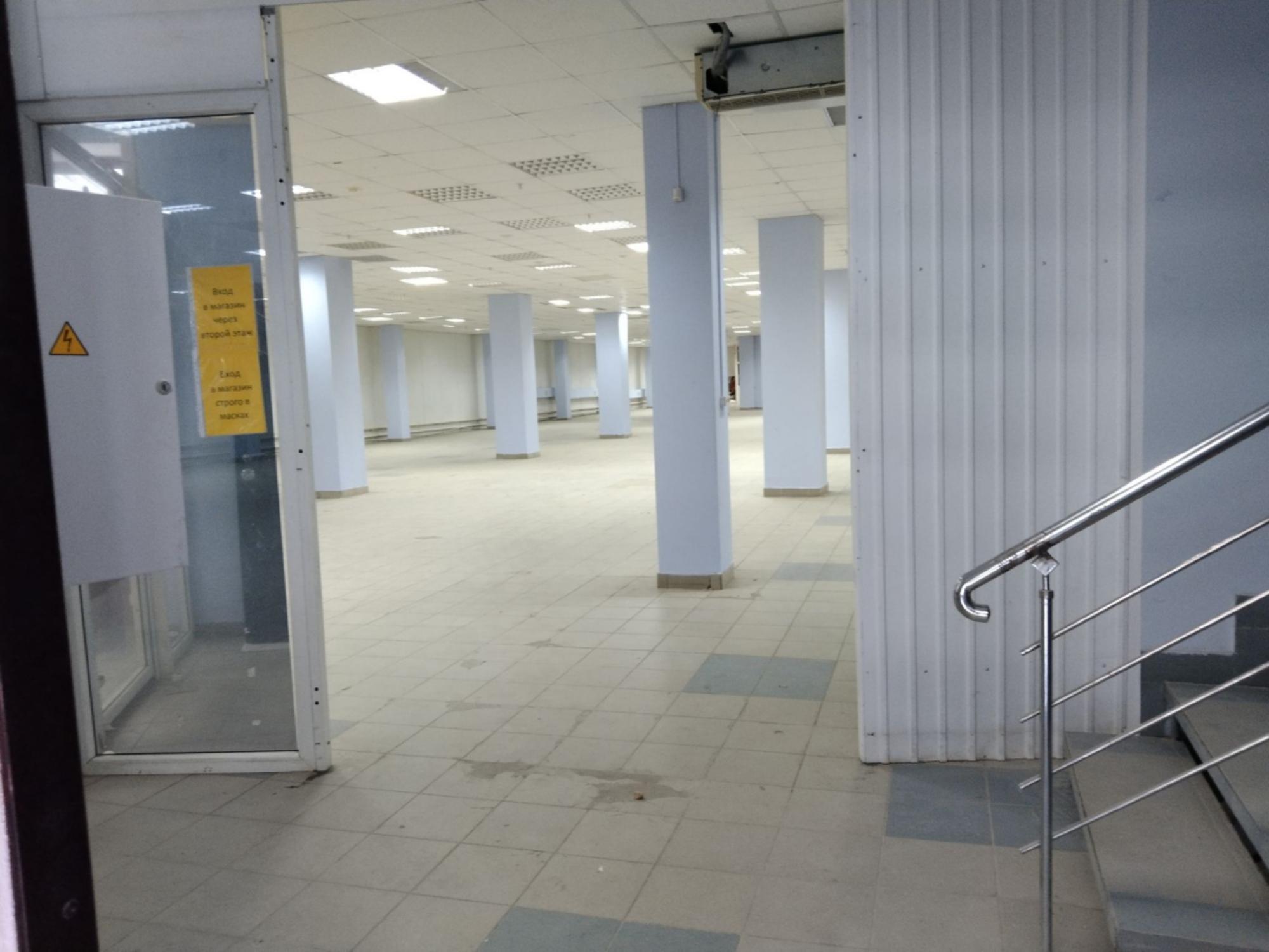 Сдать торговое помещение за 800 000 рублей на Московское шоссе, 4Д