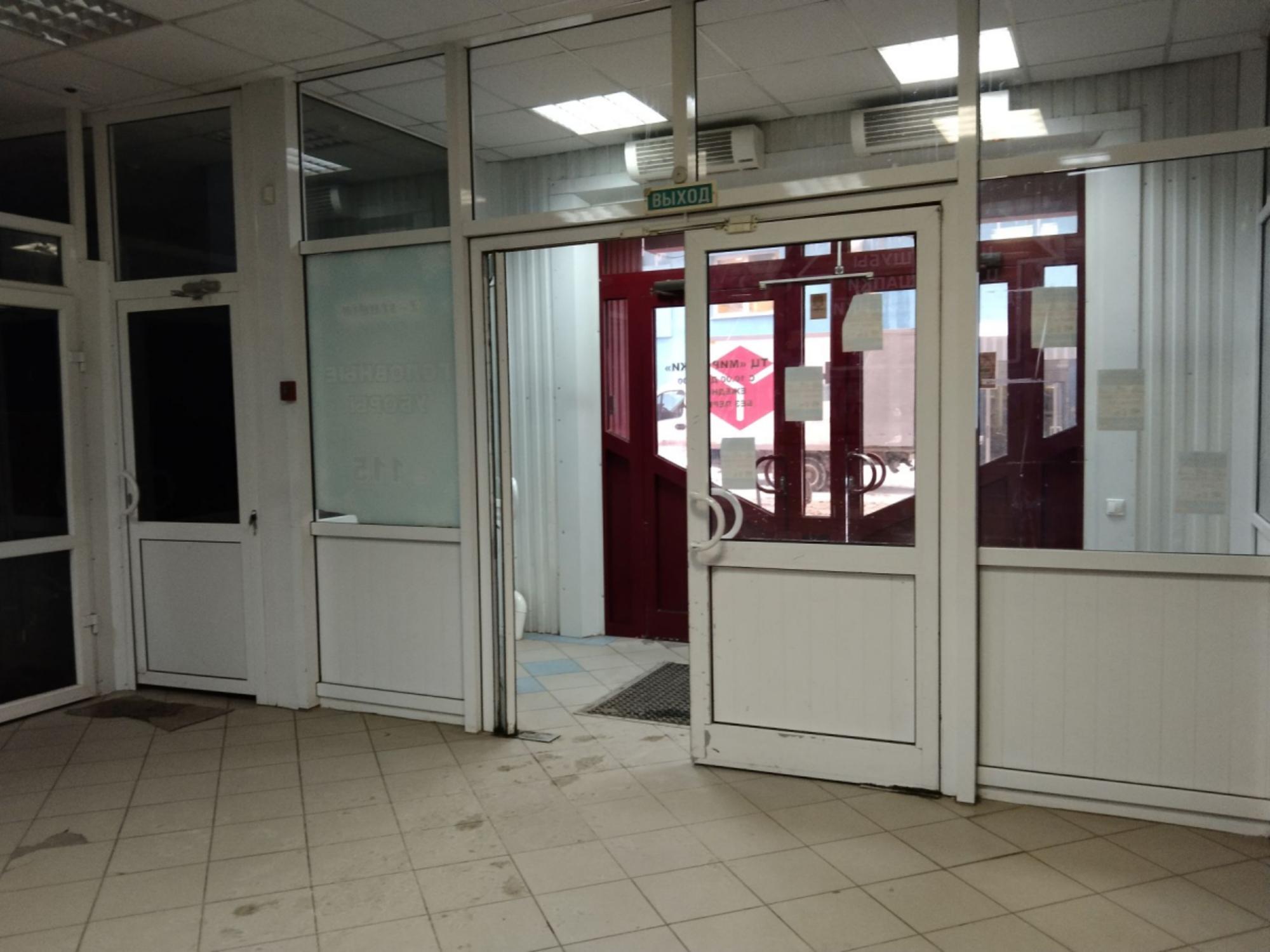 Сдать торговое помещение за 800 000 рублей на Московское шоссе, 4Д