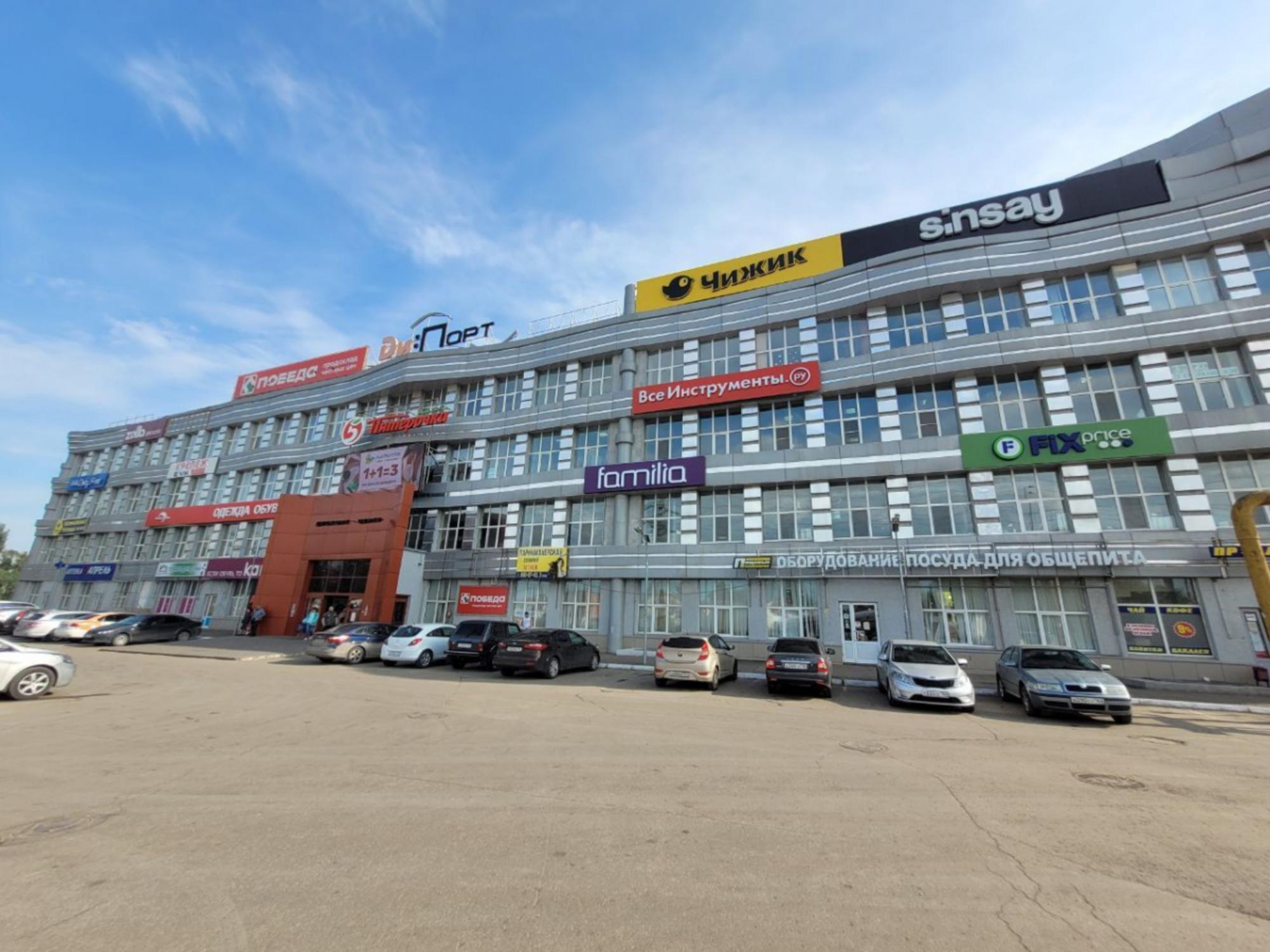 Сдать торговое помещение за 561 000 рублей на ш Заводское, 111