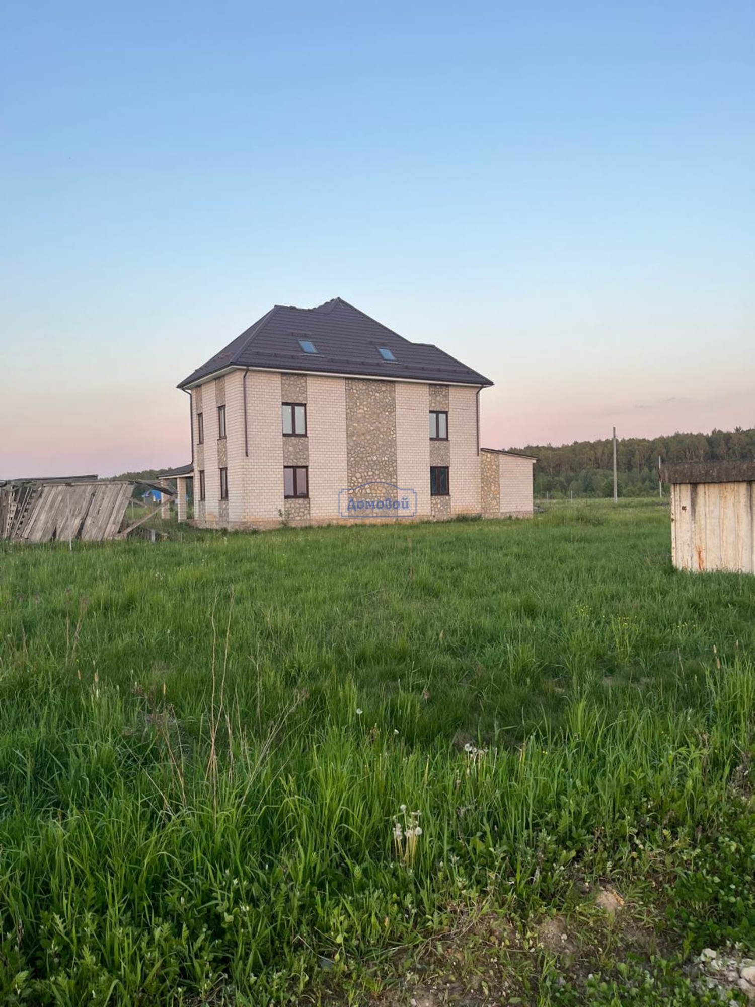 Купить дачу, дом, коттедж за 9 600 000 рублей на Д. Карцово ул. Полевая, 4