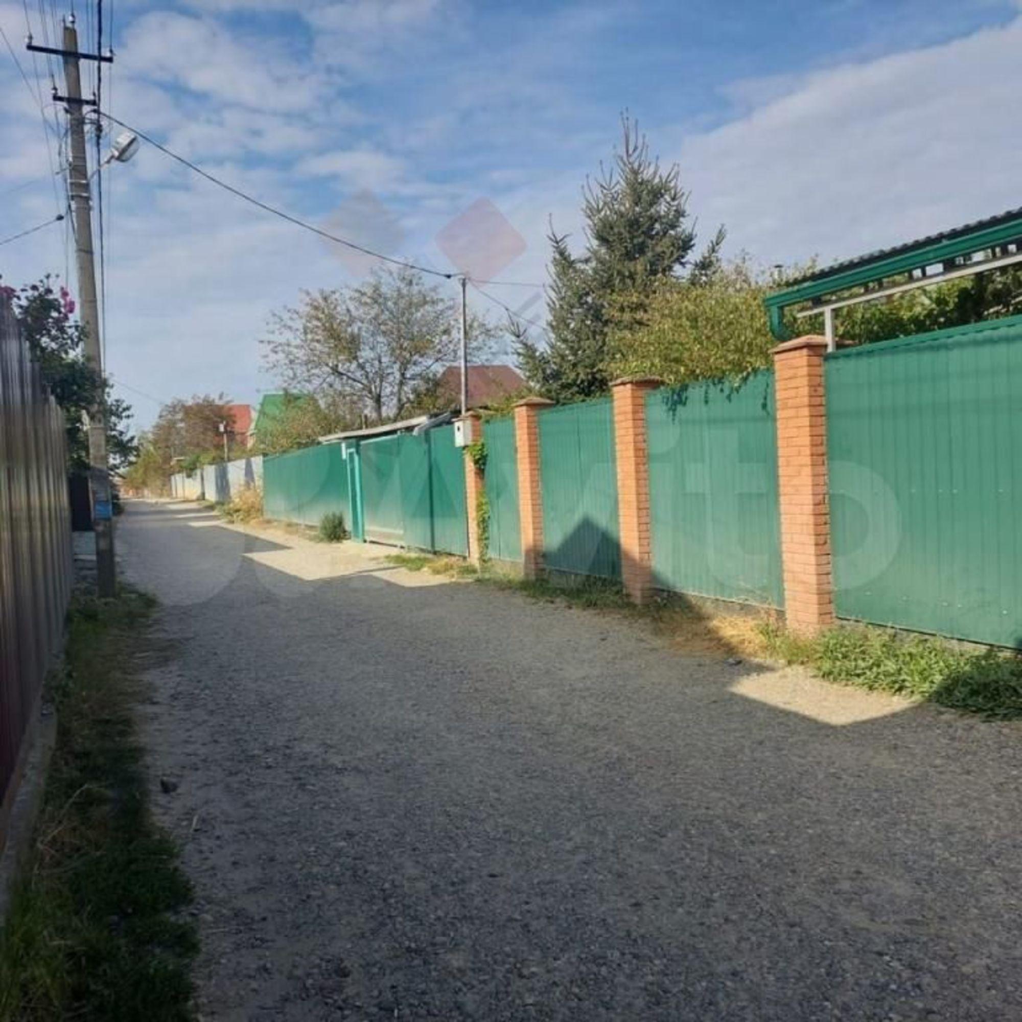 Купить дачу, дом, коттедж за 13 000 000 рублей на Клубничная ул, 376/А