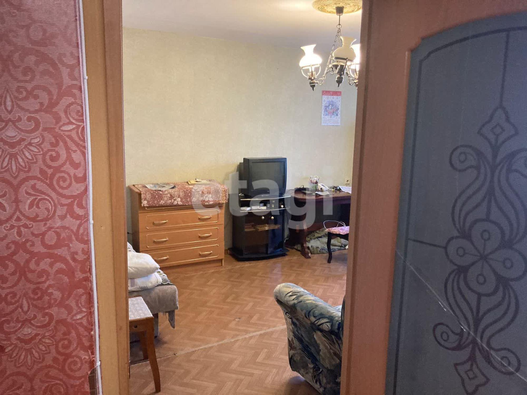 Купить квартиру за 2 000 000 рублей на Фурманова, 21