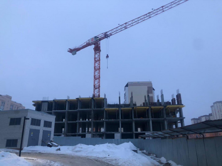 2-комн квартира в новом доме проспект Героев Отечества