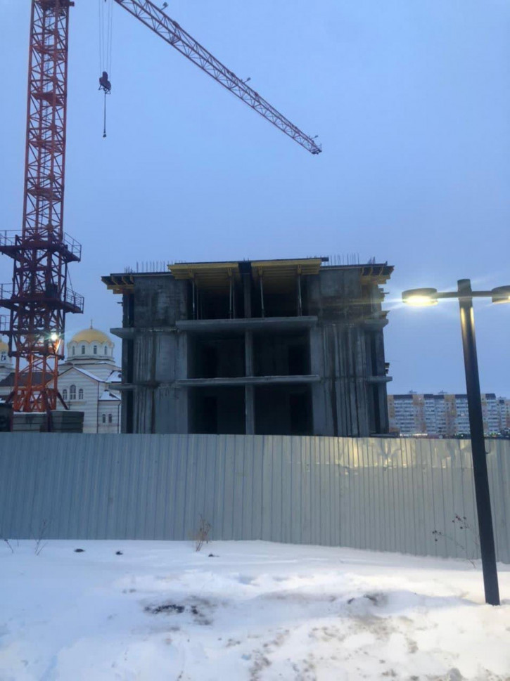 2-комн квартира в новом доме проспект Героев Отечества