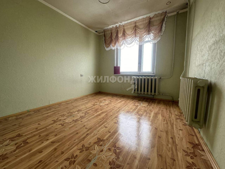 4-комн квартира Дружбы Народов улица, д.19