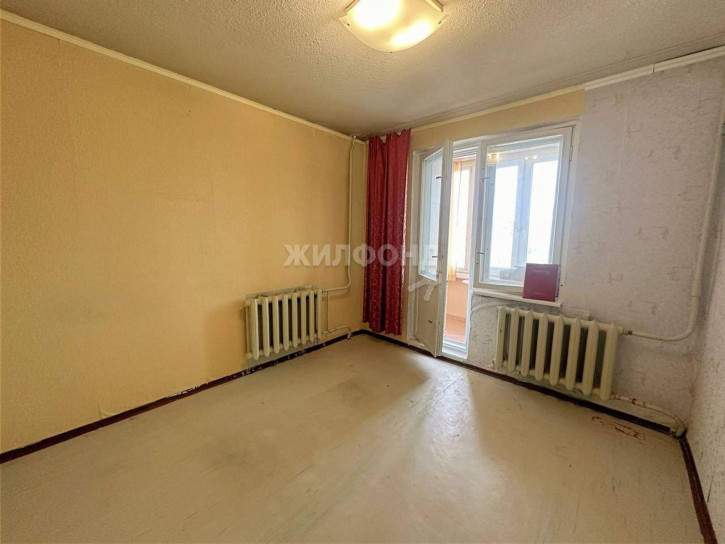 4-комн квартира Дружбы Народов улица, д.19