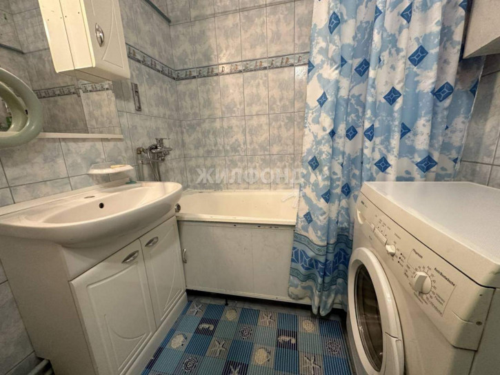 4-комн квартира Дружбы Народов улица, д.19