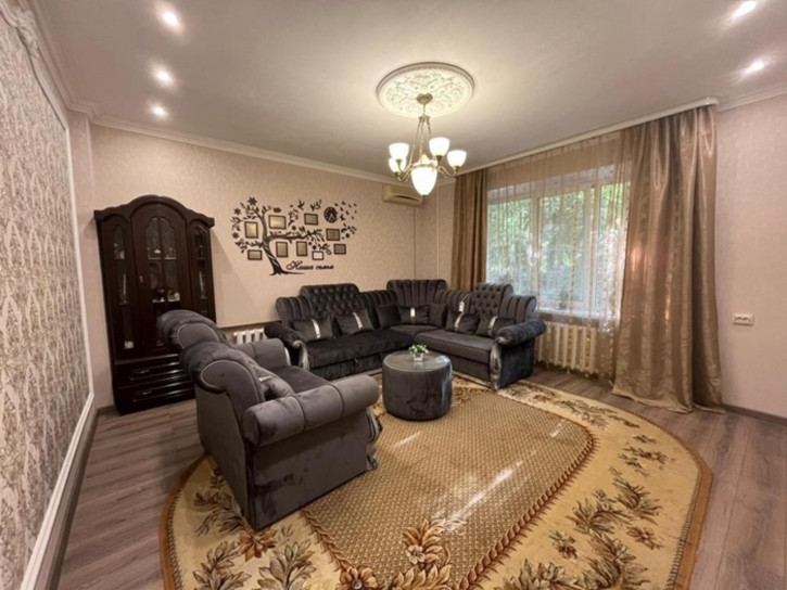 3-комн квартира авиагородок улица, 101