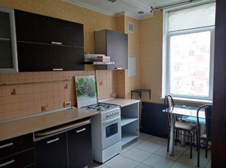 1-комн квартира Комарова улица, 101