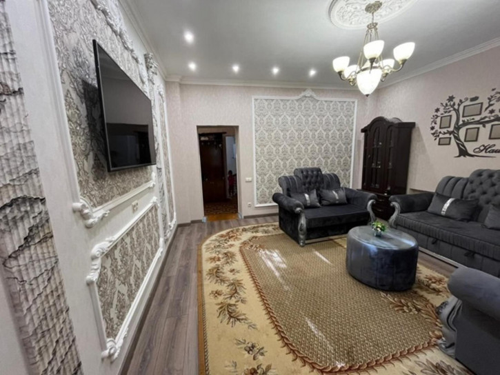 3-комн квартира авиагородок улица, 101