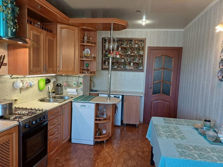 3-комн квартира Воровского улица, 101