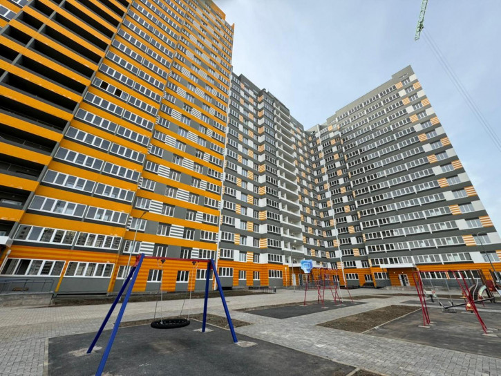 2-комн квартира жилой комплекс Осенний Лист, 1