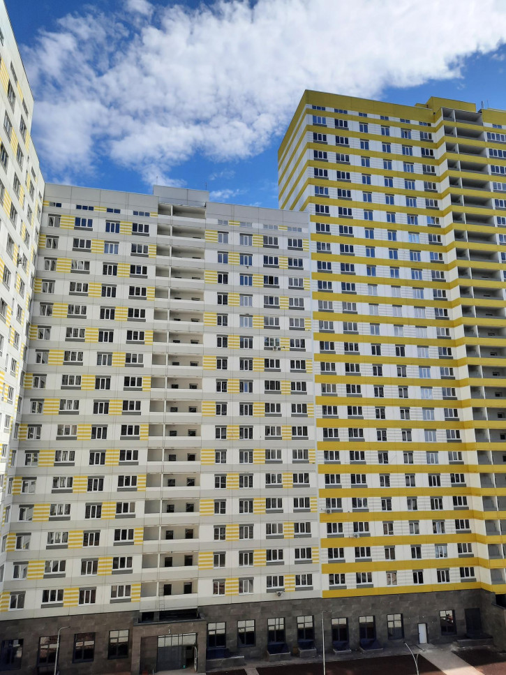 2-комн квартира улица Юркина, 1
