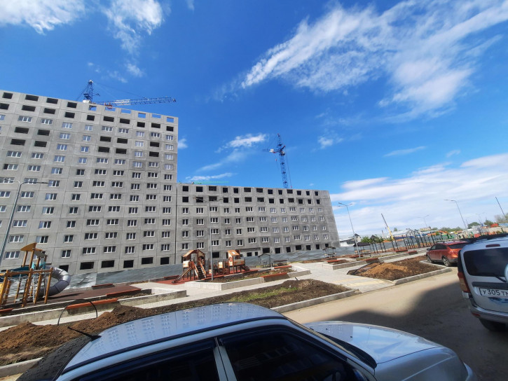 2-комн квартира жилой комплекс Осенний Лист, 1