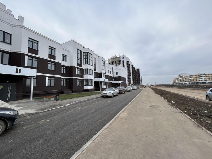 3-комн квартира улица Ильи Глазунова, 8/2