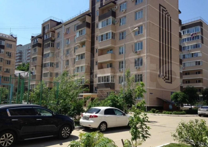 1-комн квартира Восточно-Кругликовская ул, 90