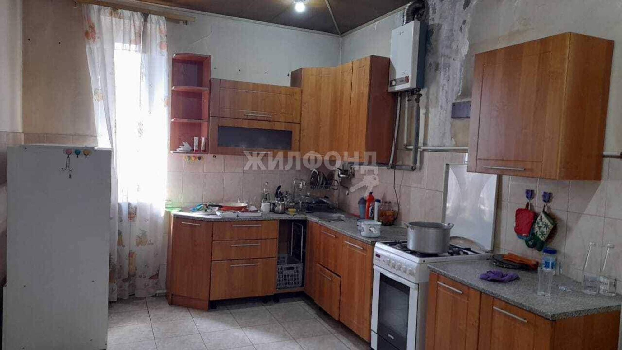 Купить дачу, дом, коттедж за 10 000 000 рублей на Космонавтов улица