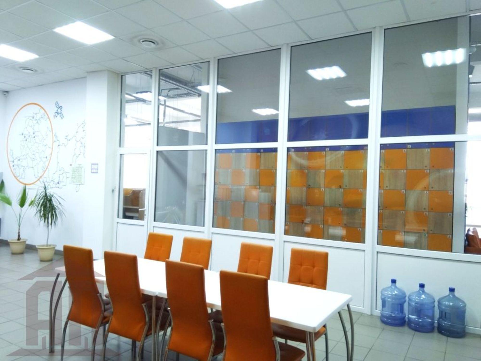 Сдать офис, помещение под офис за 266 560 рублей на Калинина пр-кт, 17