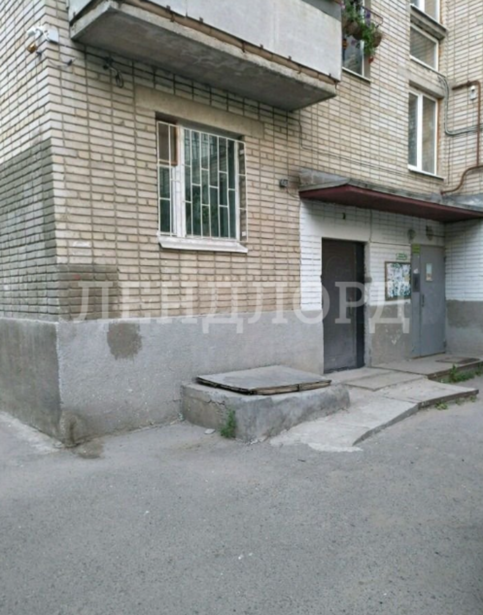 Купить квартиру за 7 850 000 рублей на Кировский проспект, 75