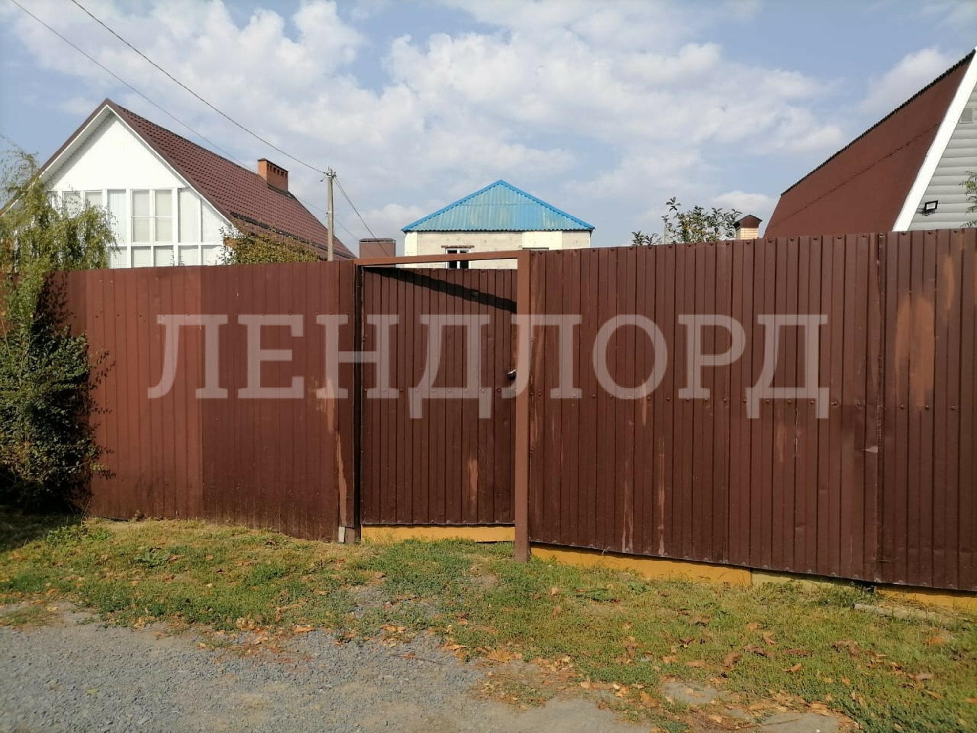 Купить дачу, дом, коттедж за 3 200 000 рублей на Персиковая улица