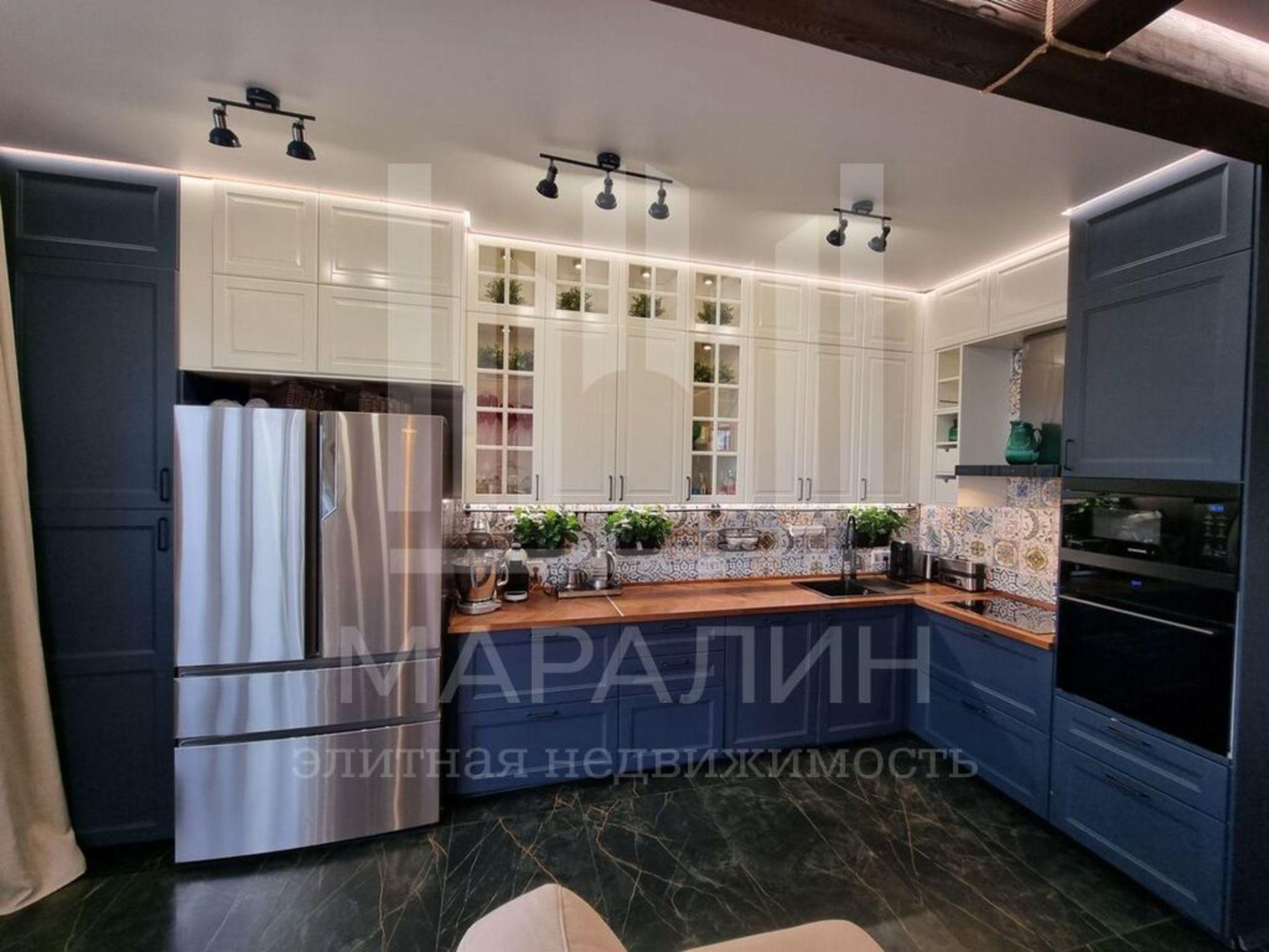 Купить квартиру за 23 000 000 рублей на Береговая, 6