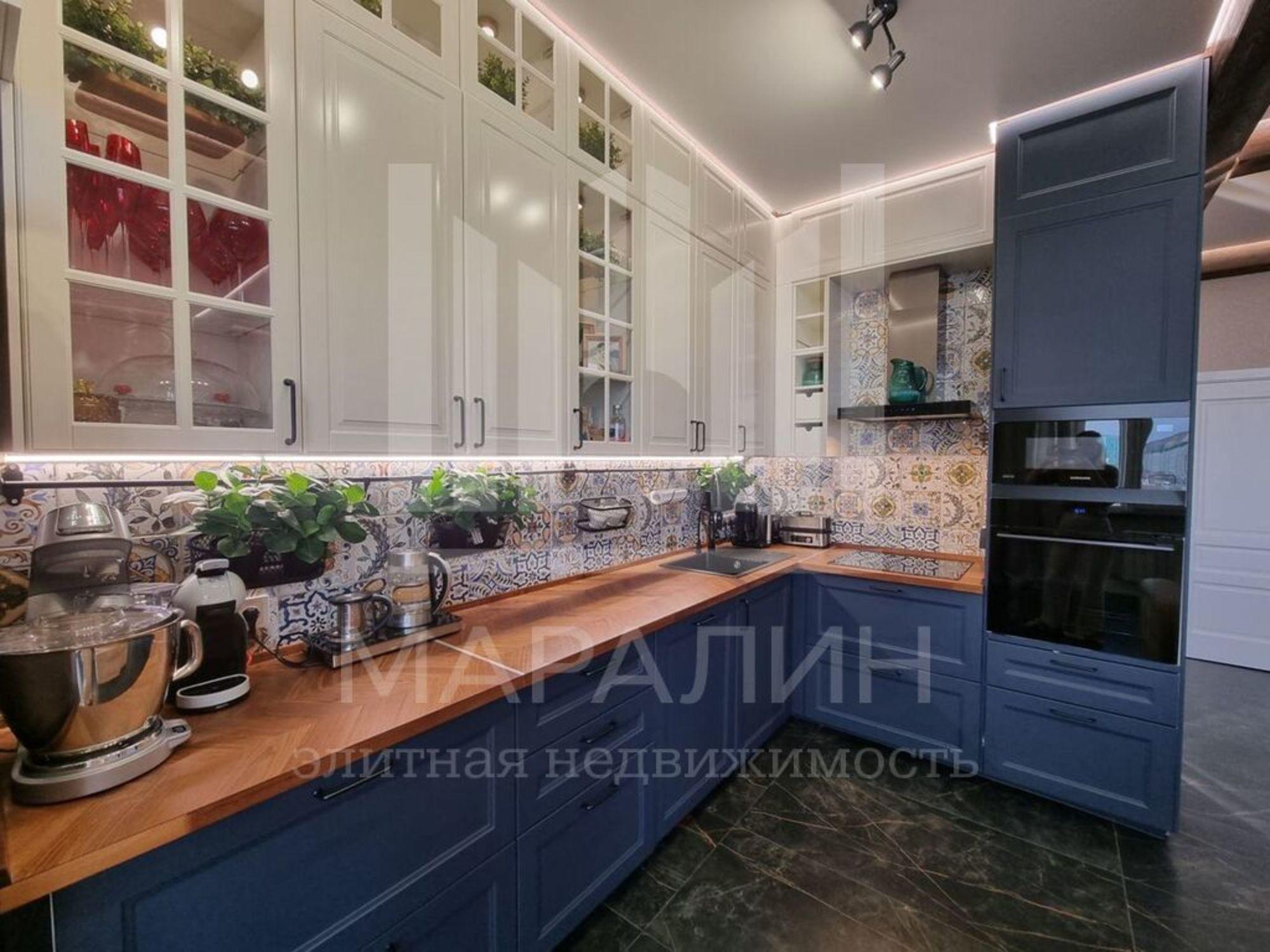 Купить квартиру за 23 000 000 рублей на Береговая, 6